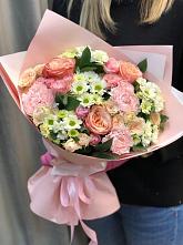 Букет нежные объятья в Крюково Букет цветов из: Гвоздики, Розы и Хризантемы в Крюково